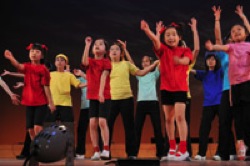 Kids' Alive!@̃LbY~[WA2008